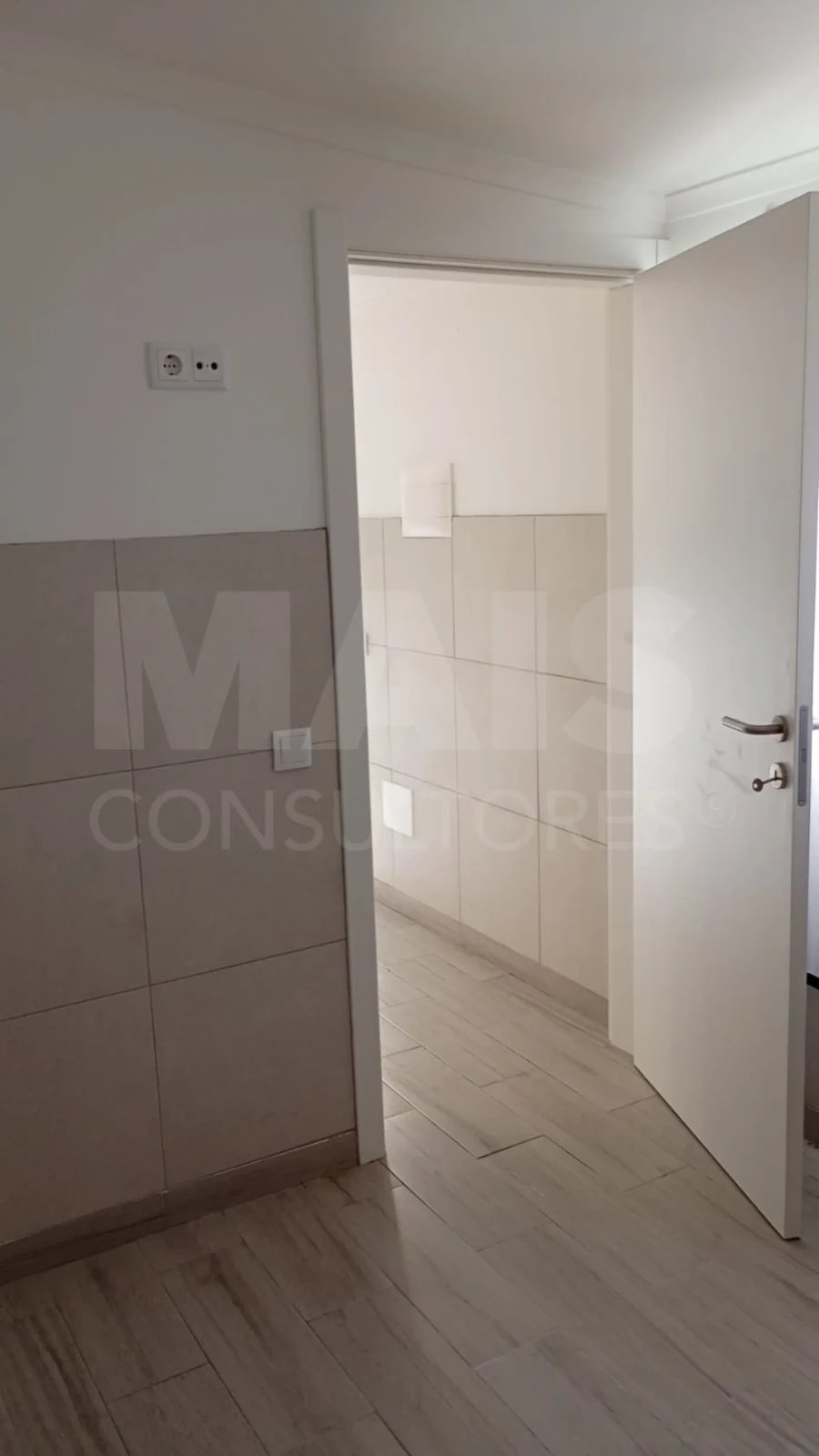 Moradia T1 para Arrendamento em Nossa Senhora do Pópulo, Coto e São Gregório Foto 4
