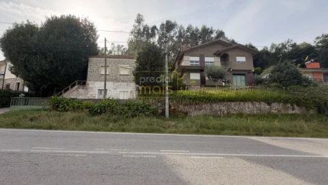 Moradia T5 para Venda em Brufe