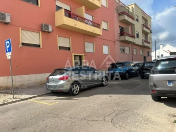 Apartamento T3 para Venda em Baixa da Banheira e Vale da Amoreira