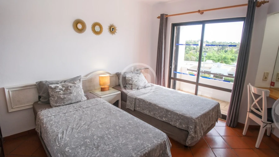 Apartamento T2 para Venda em Albufeira e Olhos de Água Foto 14