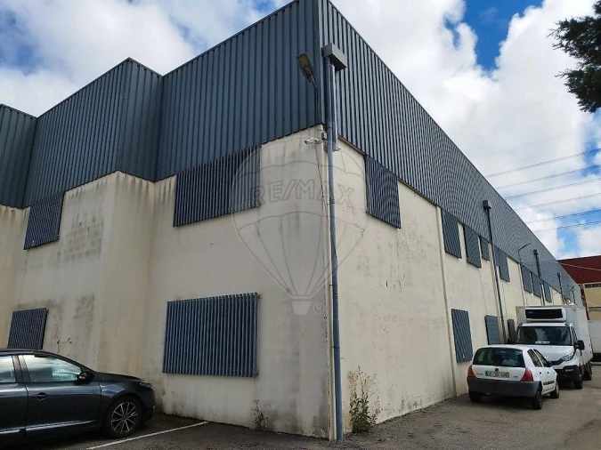 Armazém para Arrendamento em Grijó e Sermonde Foto 2