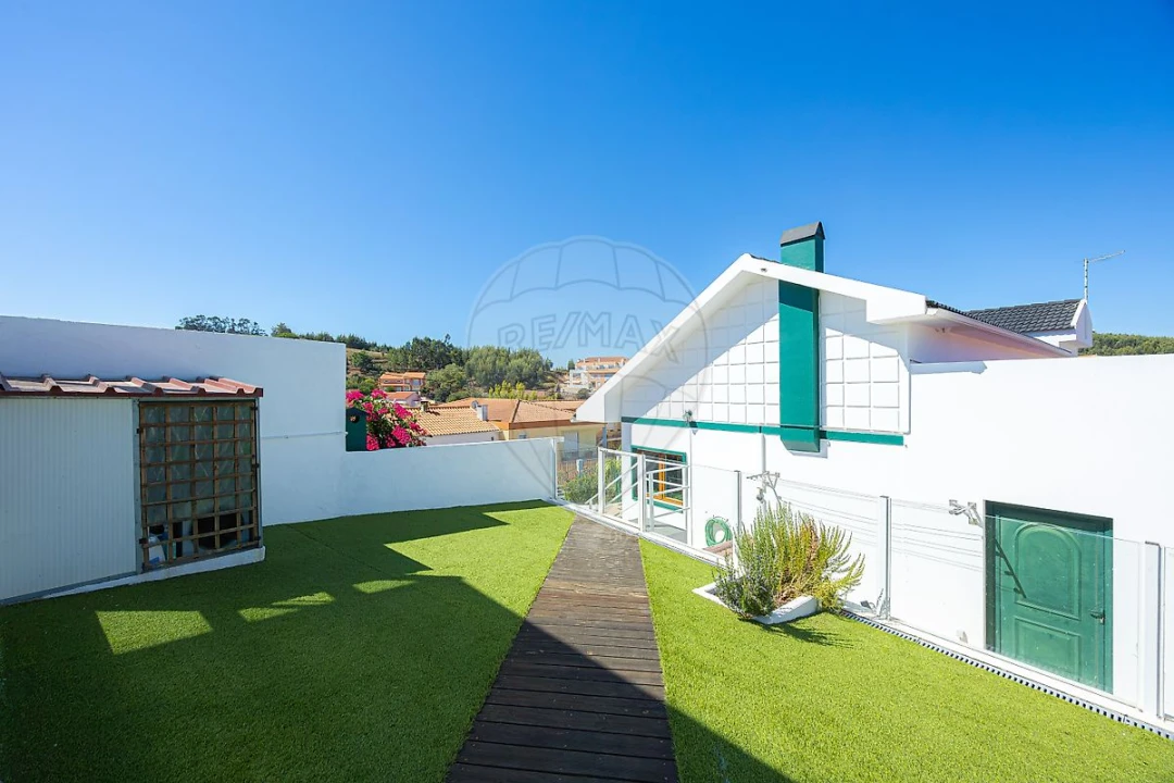 Moradia T4 para Venda em Santa Maria, São Pedro e Matacães Foto 18