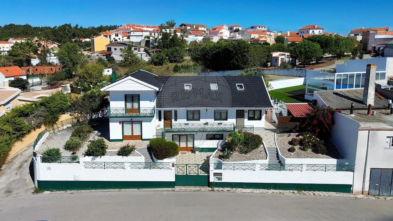 Moradia T4 para Venda em Santa Maria, São Pedro e Matacães Foto 2