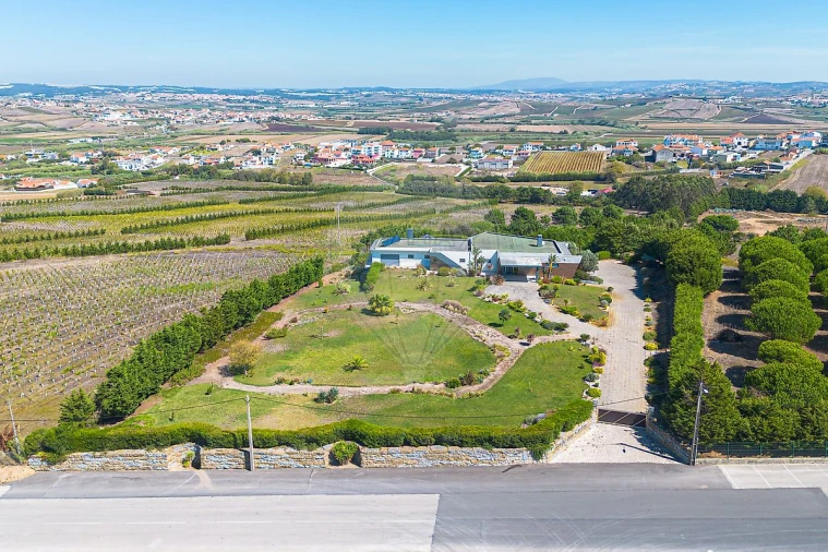 Moradia T6 para Venda em São Pedro da Cadeira Foto 37