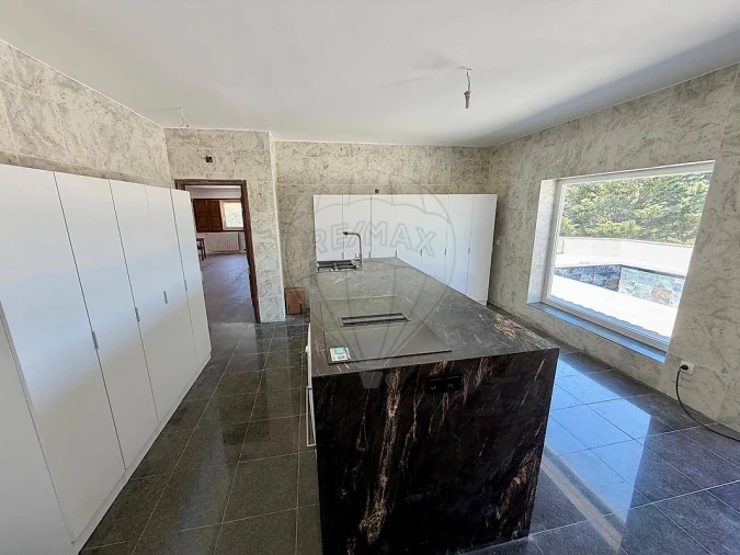 Moradia T5 para Venda em São João das Lampas e Terrugem Foto 12