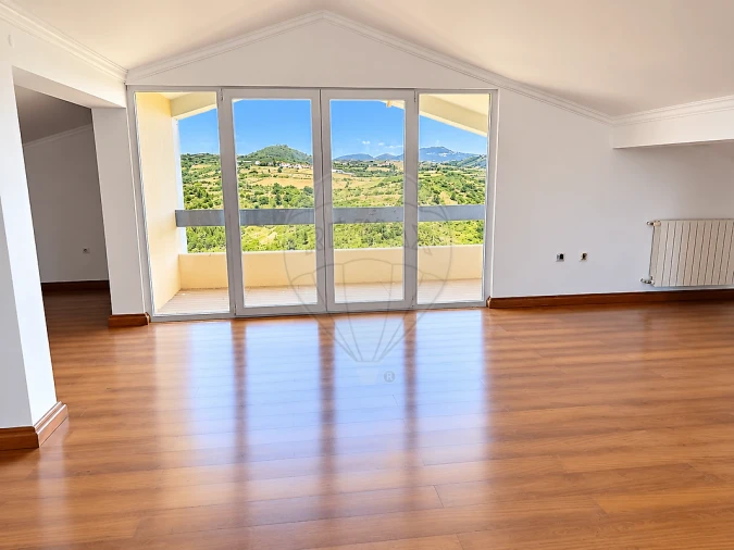 Moradia T5 para Venda em São João das Lampas e Terrugem Foto 11