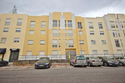 Apartamento T2 para Venda em Santa Iria de Azoia, São João da Talha e Bobadela