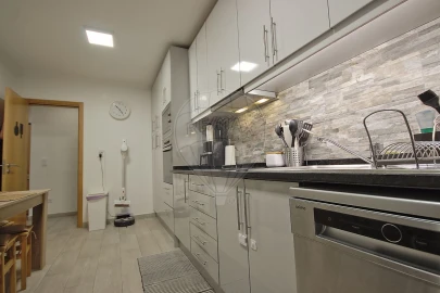 Apartamento T2 para Venda em Santa Iria de Azoia, São João da Talha e Bobadela