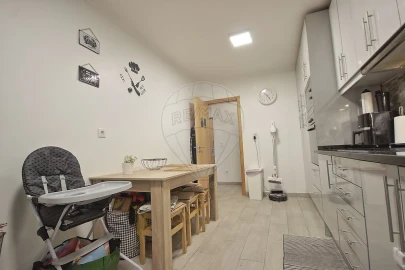 Apartamento T2 para Venda em Santa Iria de Azoia, São João da Talha e Bobadela