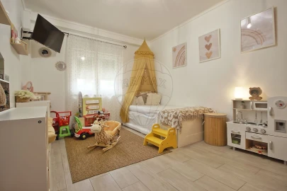 Apartamento T2 para Venda em Santa Iria de Azoia, São João da Talha e Bobadela