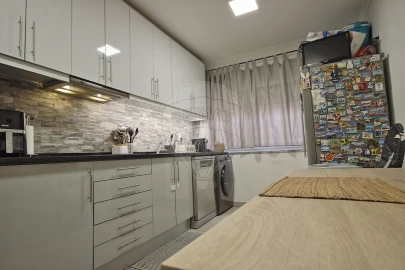 Apartamento T2 para Venda em Santa Iria de Azoia, São João da Talha e Bobadela