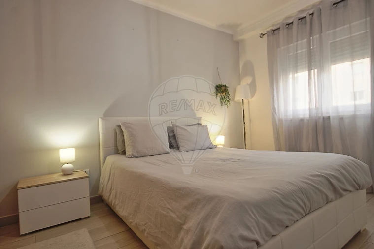 Apartamento T2 para Venda em Santa Iria de Azoia, São João da Talha e Bobadela Foto 19
