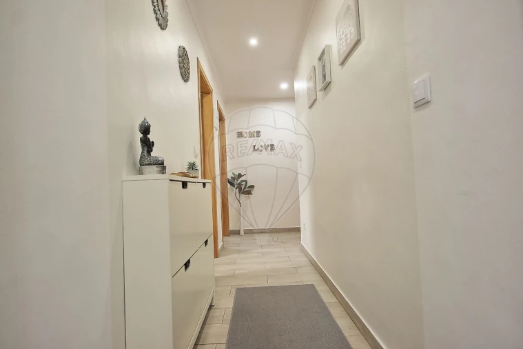 Apartamento T2 para Venda em Santa Iria de Azoia, São João da Talha e Bobadela Foto 13