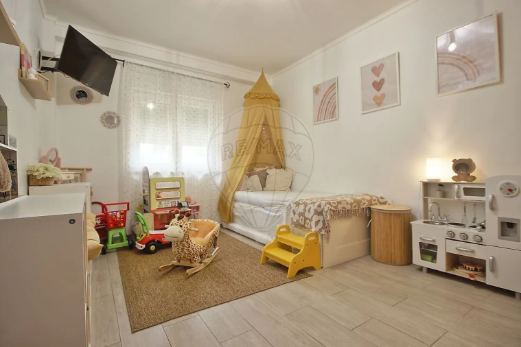 Apartamento T2 para Venda em Santa Iria de Azoia, São João da Talha e Bobadela Foto 23