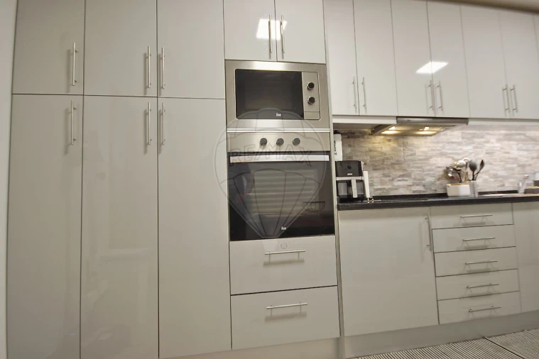 Apartamento T2 para Venda em Santa Iria de Azoia, São João da Talha e Bobadela Foto 18