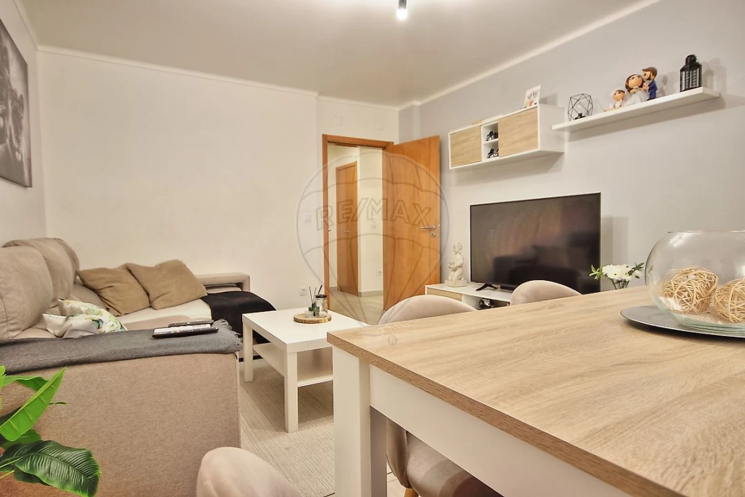 Apartamento T2 para Venda em Santa Iria de Azoia, São João da Talha e Bobadela Foto 4