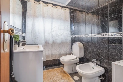 Apartamento T3 para Venda em Santa Marinha e São Pedro da Afurada