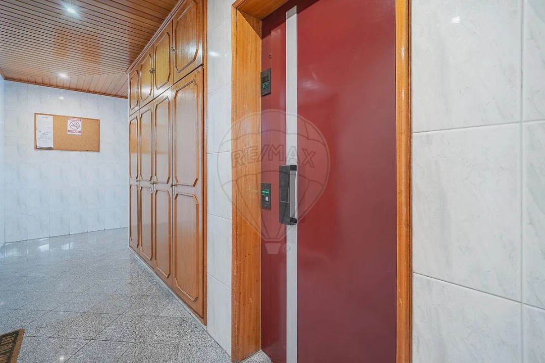 Apartamento T3 para Venda em Santa Marinha e São Pedro da Afurada Foto 3