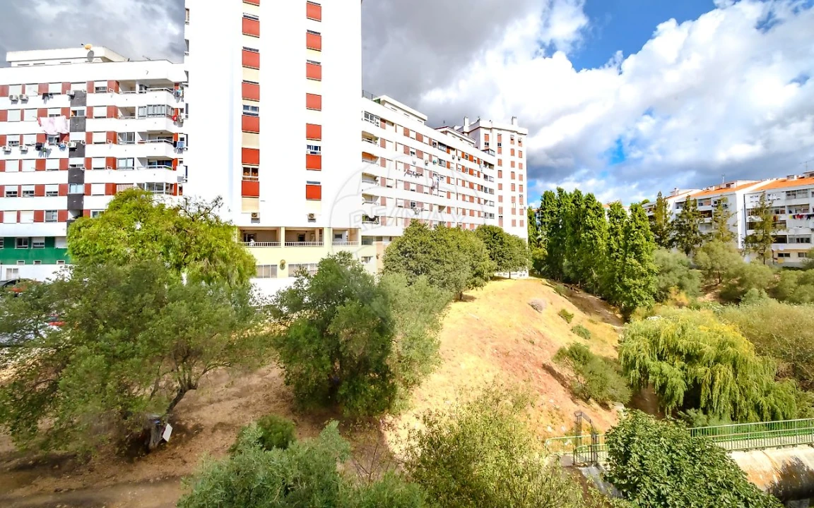 Apartamento T3 para Arrendamento em Póvoa de Santa Iria e Forte da Casa Foto 8