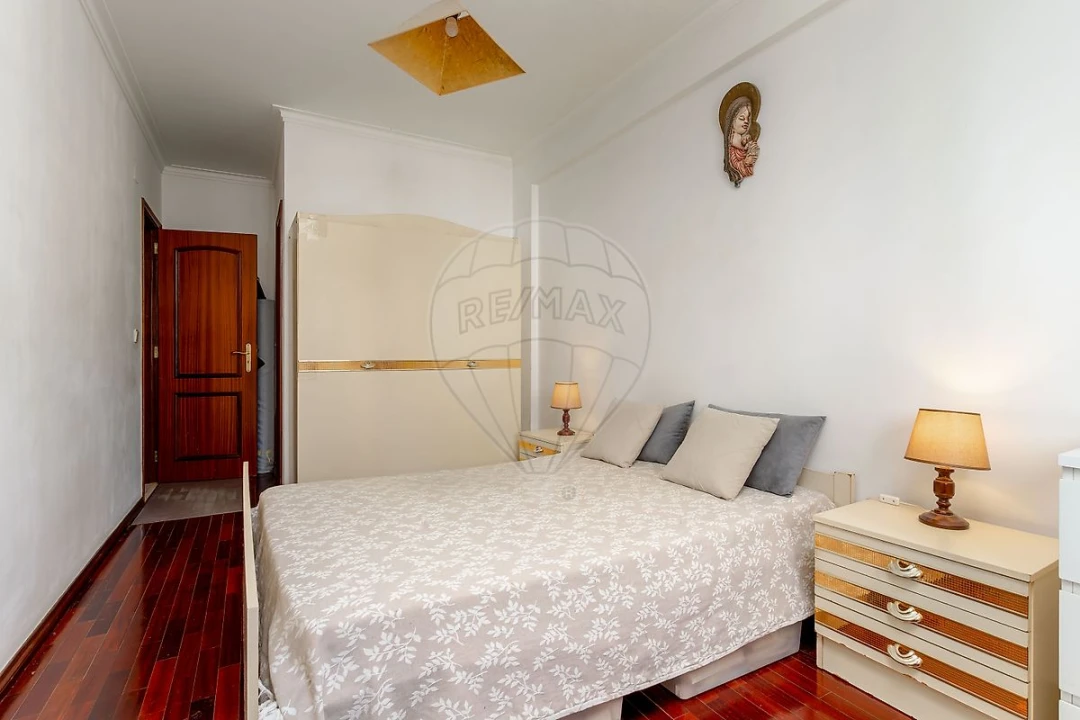 Apartamento T3 para Venda em Odivelas Foto 4