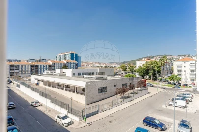 Apartamento T3 para Venda em Odivelas