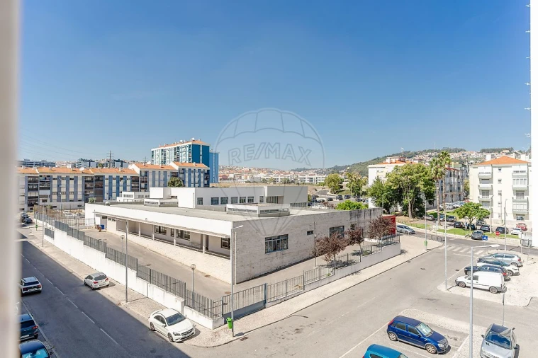 Apartamento T3 para Venda em Odivelas Foto 26