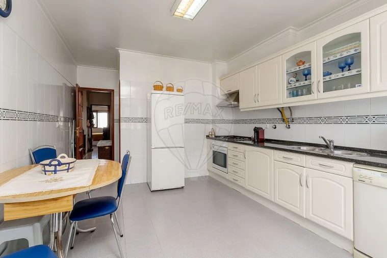 Apartamento T3 para Venda em Odivelas Foto 23
