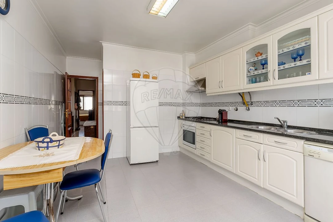 Apartamento T3 para Venda em Odivelas Foto 23