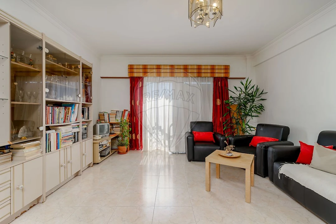 Apartamento T3 para Venda em Odivelas Foto 13
