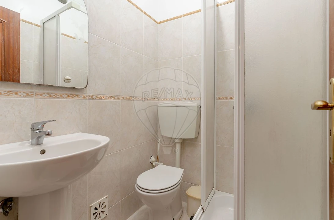 Apartamento T3 para Venda em Odivelas Foto 2