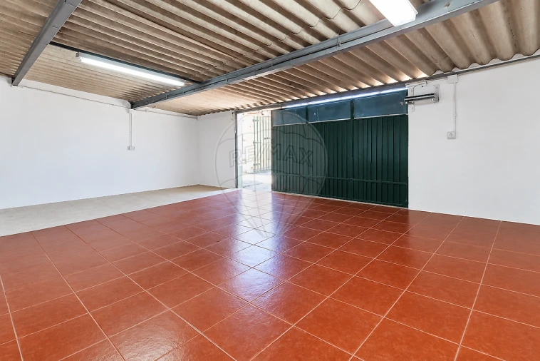 Moradia T2 para Venda em Vila Nova da Telha Foto 13