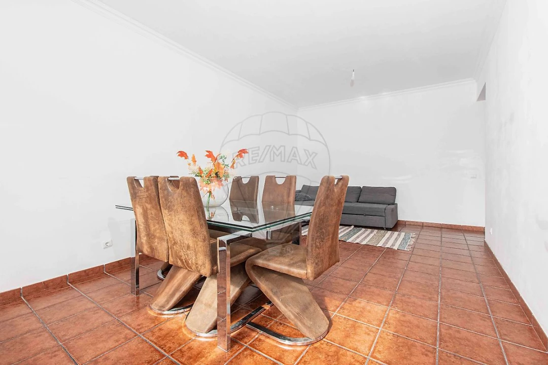 Apartamento T3 para Arrendamento em Azambuja Foto 2