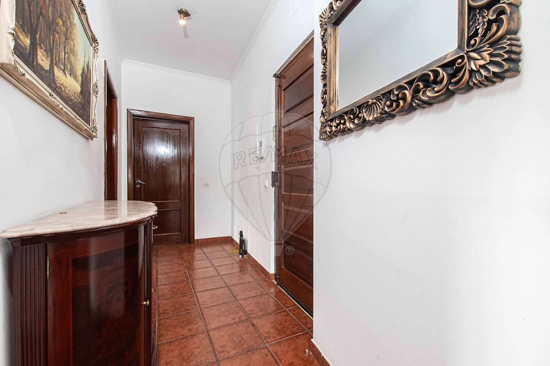 Apartamento T3 para Arrendamento em Azambuja Foto 4