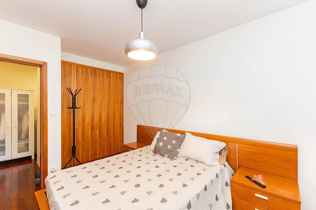 Apartamento T2 para Venda em Castêlo da Maia Foto 15