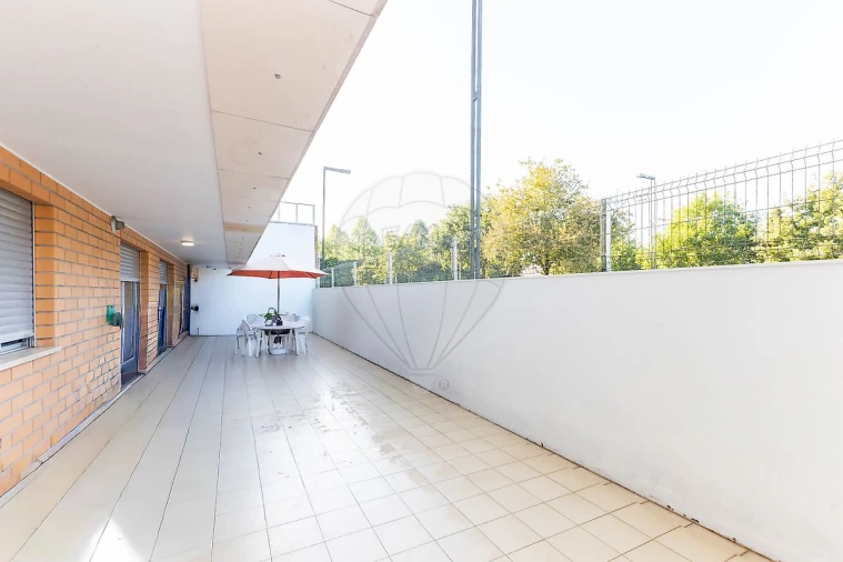 Apartamento T2 para Venda em Castêlo da Maia Foto 12