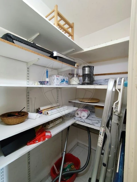 Apartamento T2 para Arrendamento em Santa Maria e São Miguel, São Martinho, São Pedro Penaferrim