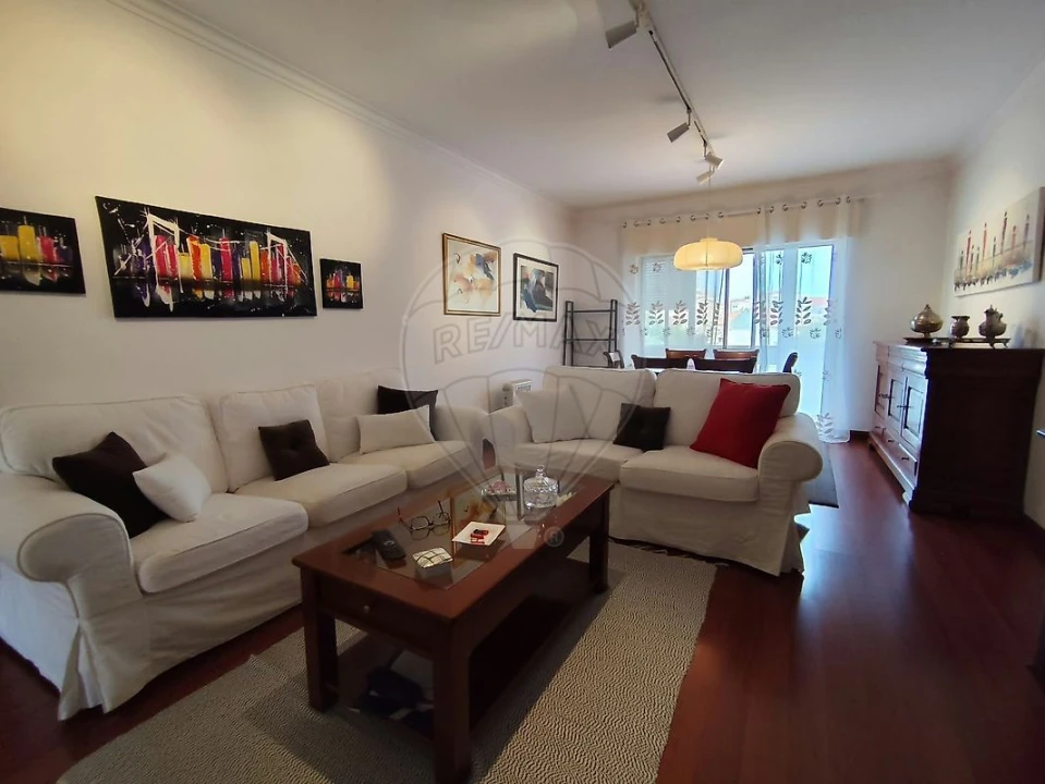 Apartamento T2 para Arrendamento em Santa Maria e São Miguel, São Martinho, São Pedro Penaferrim Foto 29