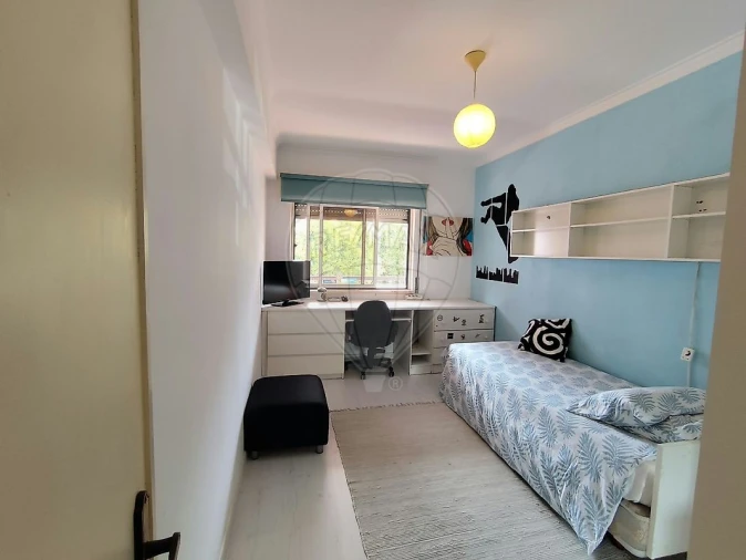 Apartamento T2 para Arrendamento em Santa Maria e São Miguel, São Martinho, São Pedro Penaferrim Foto 32
