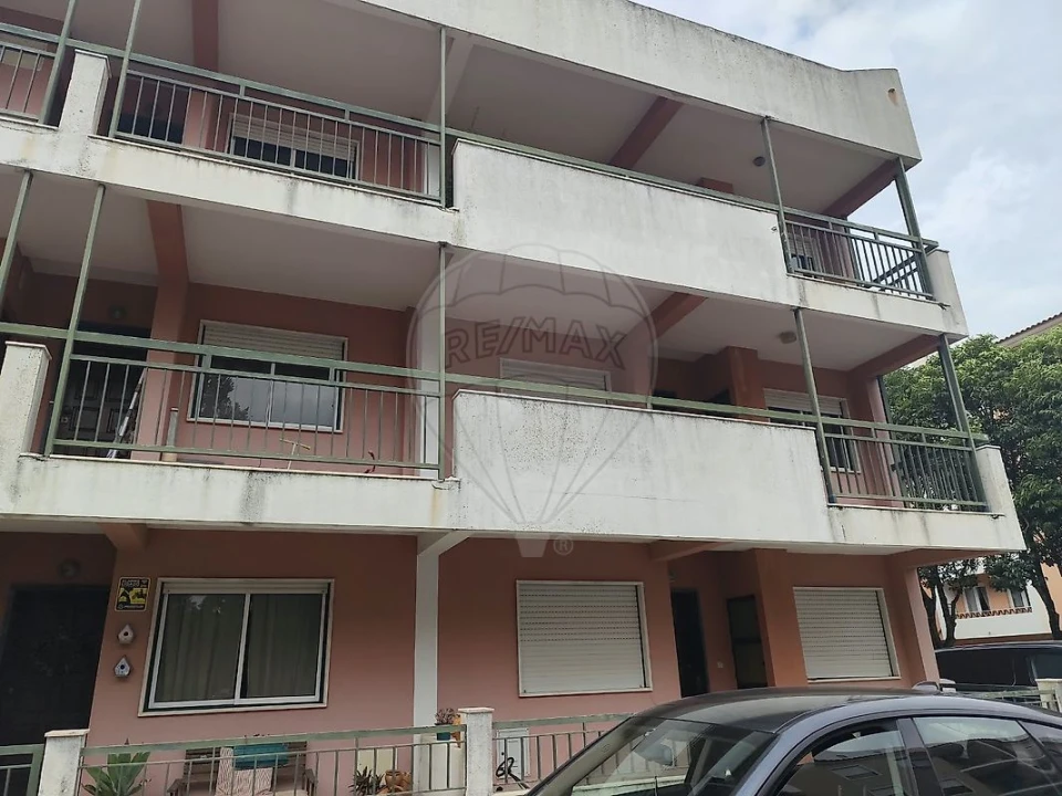 Apartamento T2 para Arrendamento em Santa Maria e São Miguel, São Martinho, São Pedro Penaferrim Foto 13