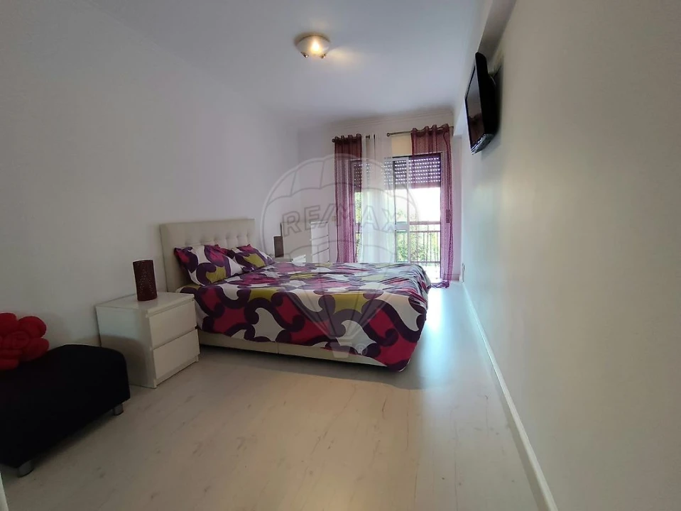 Apartamento T2 para Arrendamento em Santa Maria e São Miguel, São Martinho, São Pedro Penaferrim Foto 31