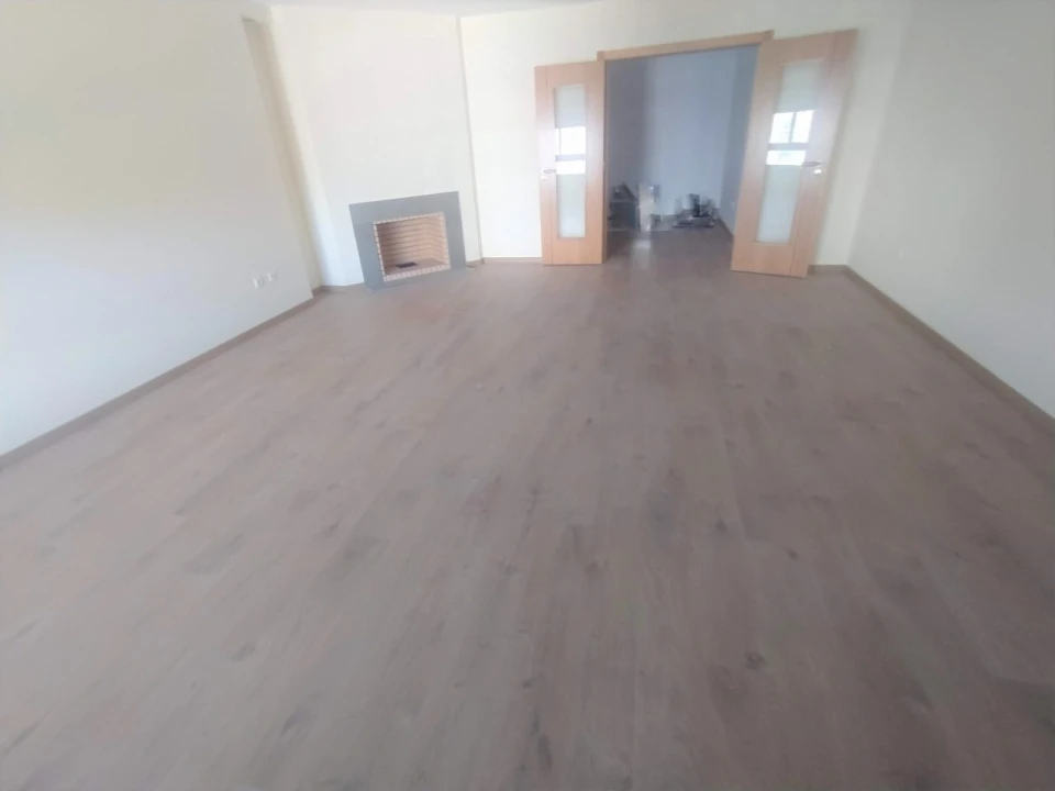 Apartamento T2 para Arrendamento em Algueirão-Mem Martins Foto 10