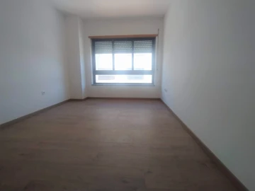 Apartamento T2 para Arrendamento em Algueirão-Mem Martins