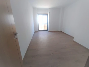 Apartamento T2 para Arrendamento em Algueirão-Mem Martins