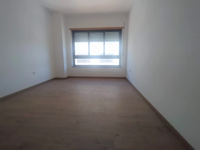 Apartamento T2 para Arrendamento em Algueirão-Mem Martins Foto 11