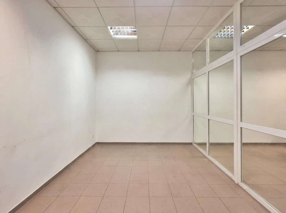 Negócio para Venda em Massamá e Monte Abraão Foto 12