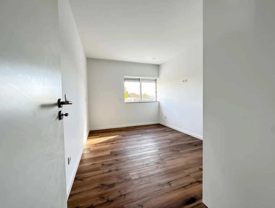 Apartamento T3 para Venda em Cabanelas Foto 18