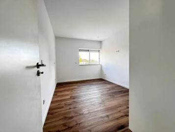 Apartamento T3 para Venda em Cabanelas