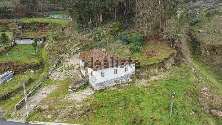 Moradia T2 para Venda em Passos Foto 20