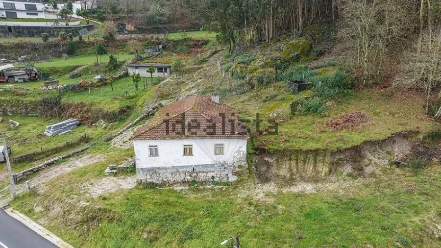 Moradia T2 para Venda em Passos Foto 21