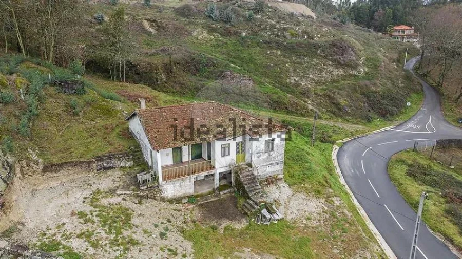 Moradia T2 para Venda em Passos Foto 22